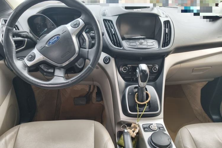 Used Ford Kuga 2013 1.6L GTDi 4x4 Elite Model Center Console