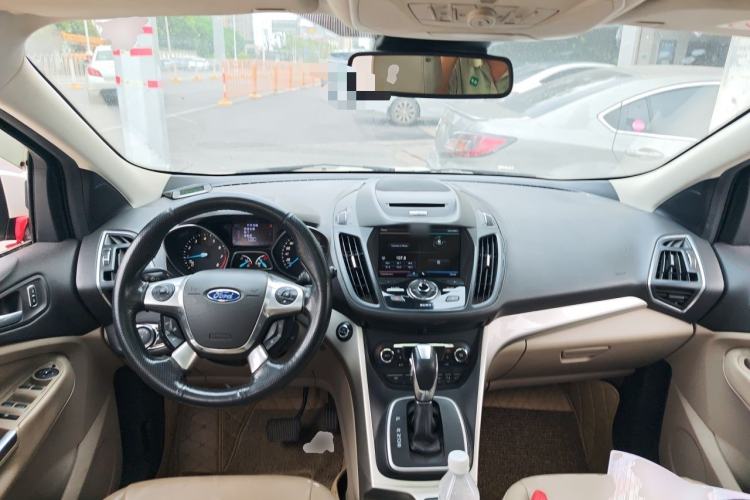 Used Ford Kuga 2013 2.0L GTDi Four-Wheel Drive Premium Model Center Console