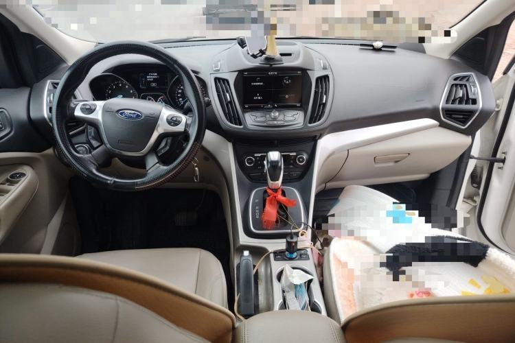 Used Ford Kuga 2013 1.6L GTDi 4x4 Elite Model Center Console
