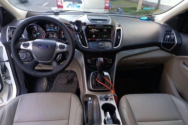 Used Ford Kuga 2013 1.6L GTDi 4x4 Elite Model Center Console