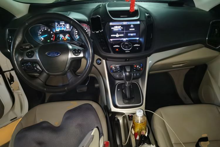 Used Ford Kuga 2013 2.0L GTDi Four-Wheel Drive Premium Model Center Console