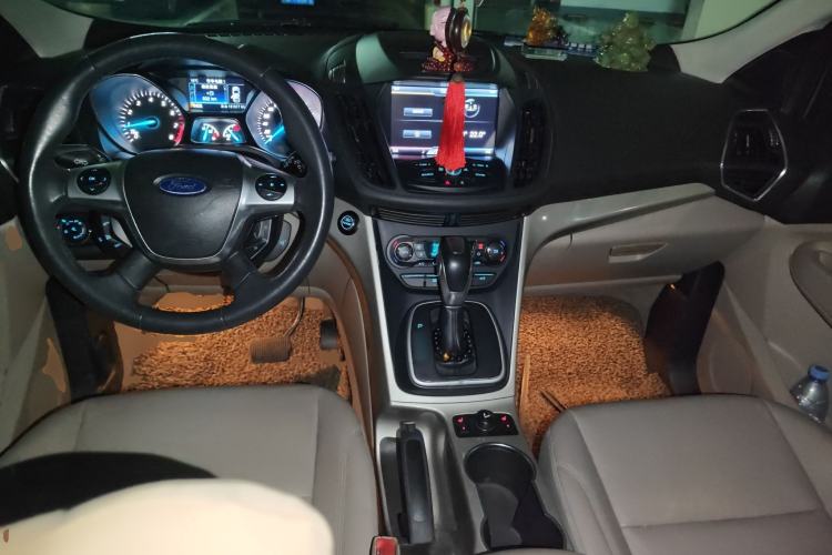 Used Ford Kuga 2013 1.6L GTDi 4x4 Elite Model Center Console