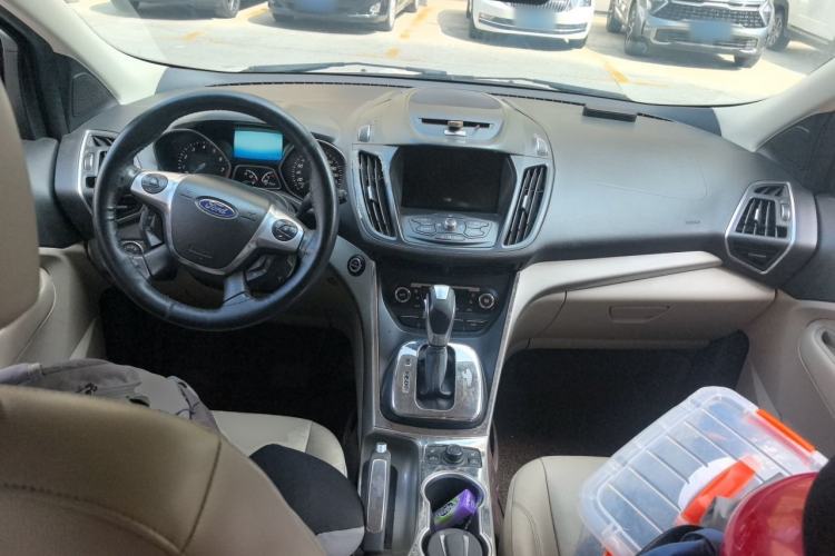 Used Ford Kuga 2013 1.6L GTDi 4x4 Elite Model Center Console