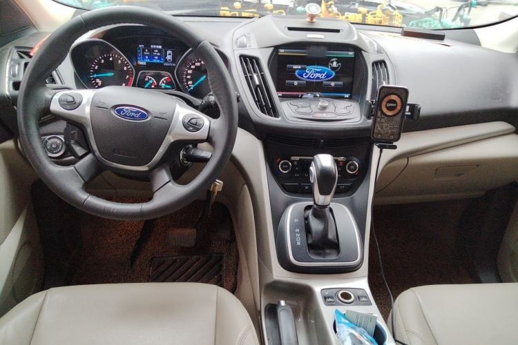 Used Ford Kuga 2013 1.6L GTDi 4x4 Elite Model Center Console