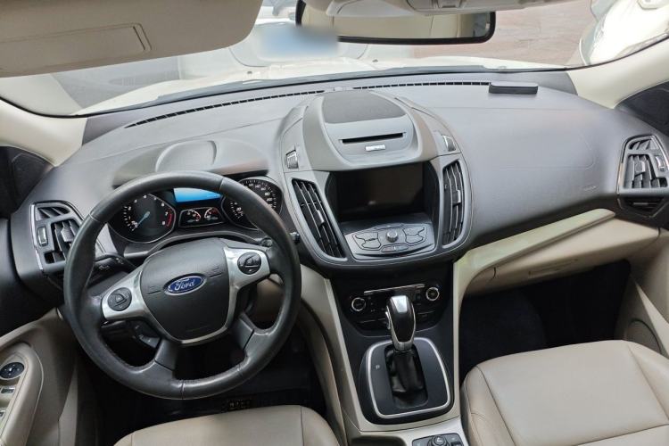 Used Ford Kuga 2013 1.6L GTDi 4x4 Elite Model Center Console