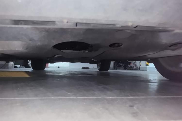 Used Ford Kuga 2013 2.0L GTDi Four-Wheel Drive Premium Model Chassis Front