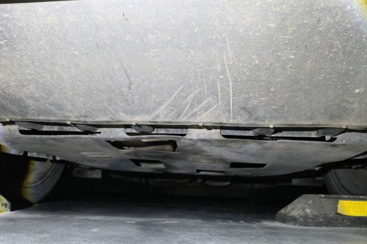 Used Ford Kuga 2013 2.0L GTDi Four-Wheel-Drive Sport Model Chassis Front