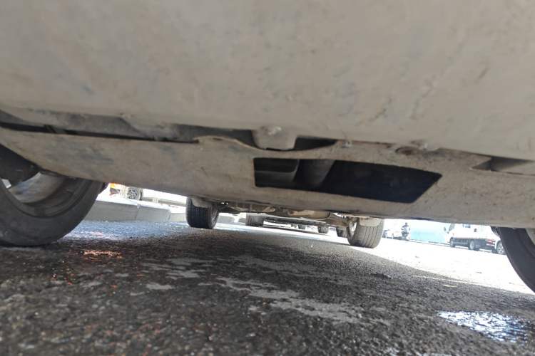 Used Ford Kuga 2013 2.0L GTDi Four-Wheel-Drive Sport Model Chassis Front