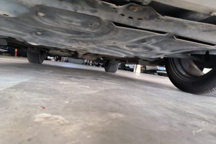 Used Ford Kuga 2013 2.0L GTDi Four-Wheel-Drive Sport Model Chassis Front