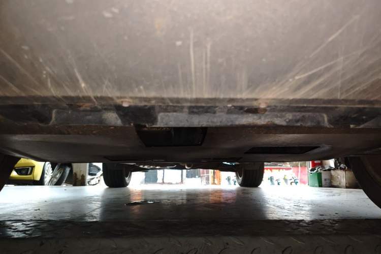 Used Ford Kuga 2013 2.0L GTDi Four-Wheel-Drive Elite Model Chassis Front