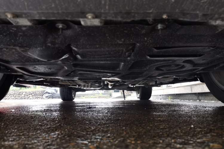 Used Ford Kuga 2013 2.0L GTDi Four-Wheel Drive Premium Model Chassis Front