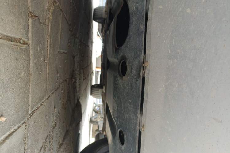 Used Ford Kuga 2013 1.6L GTDi Two-Wheel-Drive Comfort Model Chassis Front