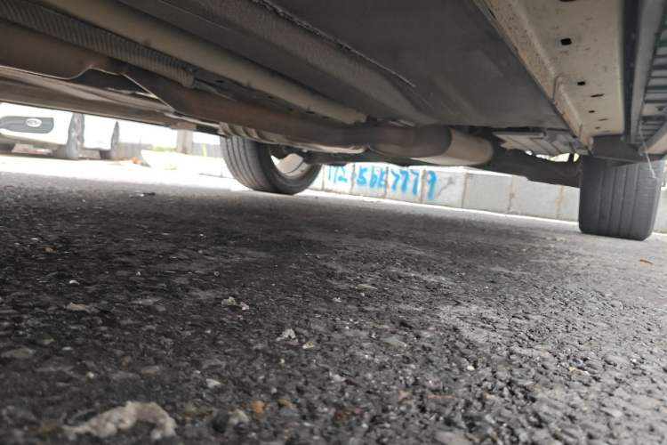 Used Ford Kuga 2013 1.6L GTDi Two-Wheel-Drive Trend Model Chassis Front Left