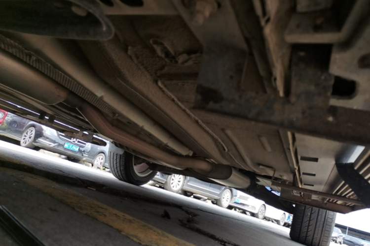 Used Ford Kuga 2013 1.6L GTDi Two-Wheel-Drive Trend Model Chassis Front Left