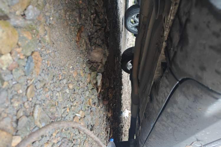Used Ford Kuga 2013 1.6L GTDi Two-Wheel-Drive Trend Model Chassis Front Left