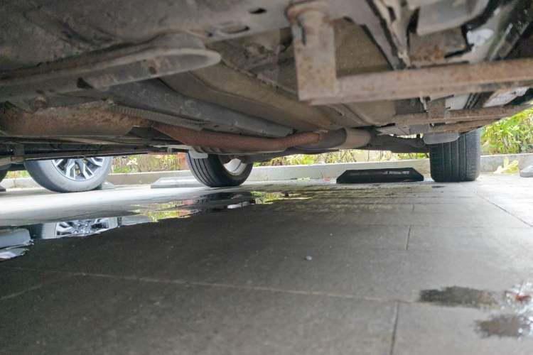 Used Ford Kuga 2013 1.6L GTDi Two-Wheel-Drive Comfort Model Chassis Front Left