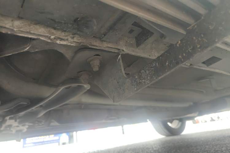 Used Ford Kuga 2013 2.0L GTDi Four-Wheel-Drive Sport Model Chassis Front Left