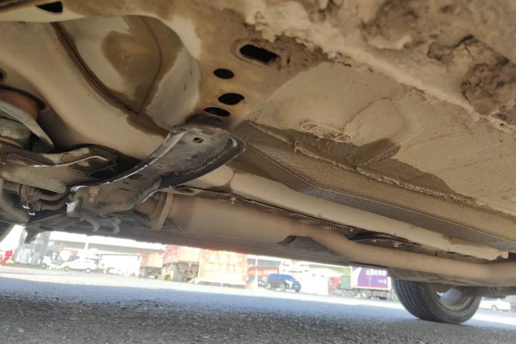 Used Ford Kuga 2013 2.0L GTDi Four-Wheel-Drive Sport Model Chassis Front Left