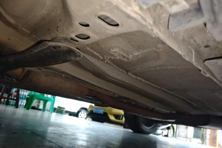 Used Ford Kuga 2013 2.0L GTDi Four-Wheel-Drive Elite Model Chassis Front Left