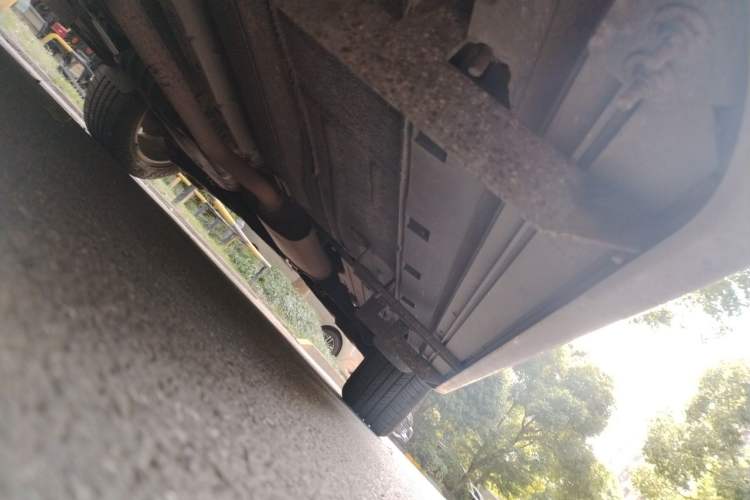Used Ford Kuga 2013 1.6L GTDi Two-Wheel-Drive Trend Model Chassis Front Left