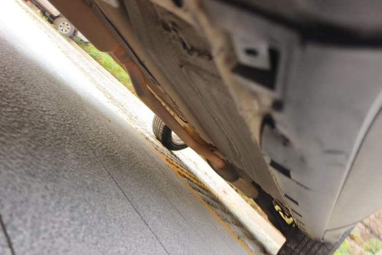Used Ford Kuga 2013 1.6L GTDi Two-Wheel-Drive Trend Model Chassis Front Left