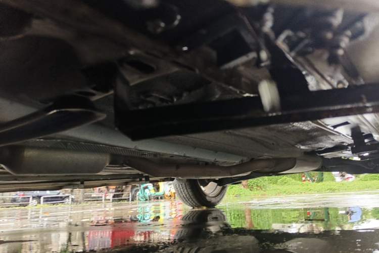 Used Ford Kuga 2013 1.6L GTDi Two-Wheel-Drive Comfort Model Chassis Front Left