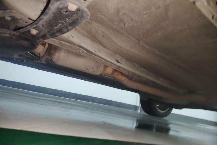 Used Ford Kuga 2013 1.6L GTDi Two-Wheel-Drive Trend Model Chassis Front Left