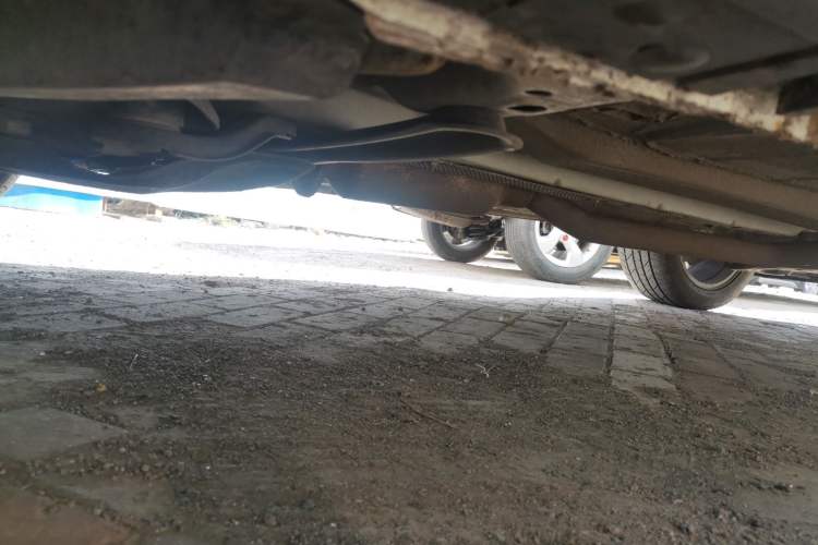 Used Ford Kuga 2013 1.6L GTDi Two-Wheel-Drive Trend Model Chassis Front Left