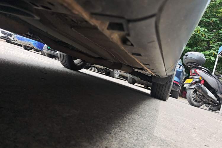 Used Ford Kuga 2013 2.0L GTDi Four-Wheel-Drive Sport Model Chassis Front Left