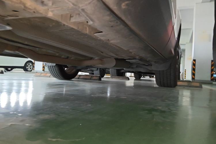 Used Ford Kuga 2013 1.6L GTDi Two-Wheel-Drive Trend Model Chassis Front Left