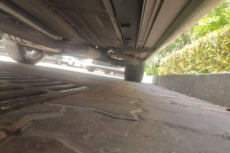 Used Ford Kuga 2013 1.6L GTDi 4x4 Elite Model Chassis Front Left