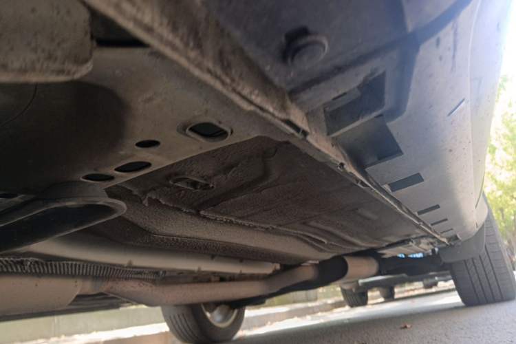Used Ford Kuga 2013 1.6L GTDi Two-Wheel-Drive Trend Model Chassis Front Left