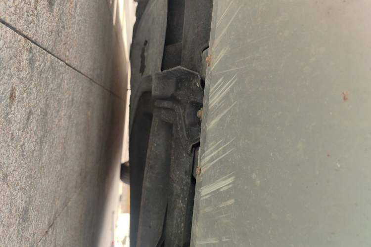 Used Ford Kuga 2013 1.6L GTDi Two-Wheel-Drive Trend Model Chassis Front