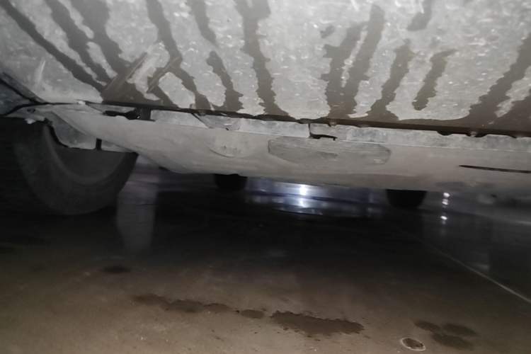 Used Ford Kuga 2013 1.6L GTDi Two-Wheel-Drive Trend Model Chassis Front