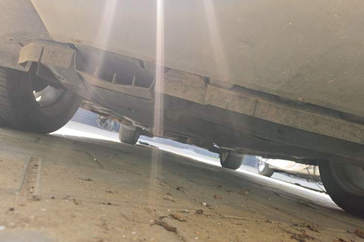 Used Ford Kuga 2013 1.6L GTDi Two-Wheel-Drive Trend Model Chassis Front