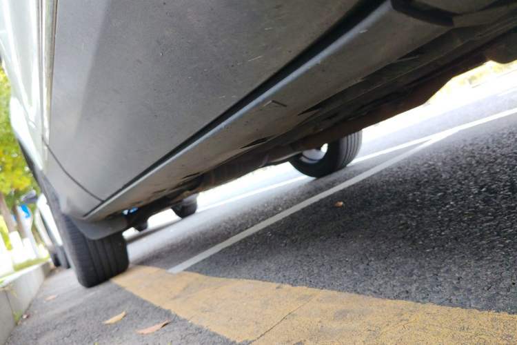 Used Ford Kuga 2013 2.0L GTDi Four-Wheel-Drive Sport Model Chassis Front Right