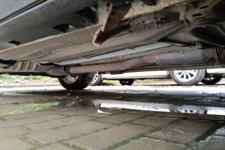 Used Ford Kuga 2013 1.6L GTDi Two-Wheel-Drive Trend Model Chassis Front Right