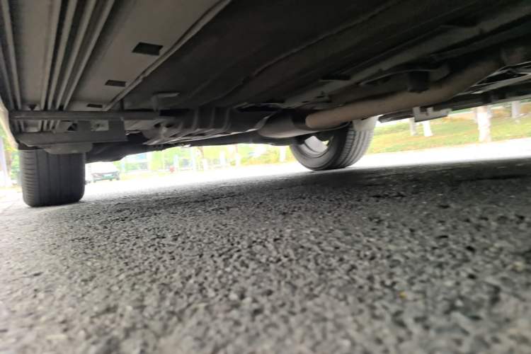 Used Ford Kuga 2013 2.0L GTDi Four-Wheel-Drive Sport Model Chassis Front Right