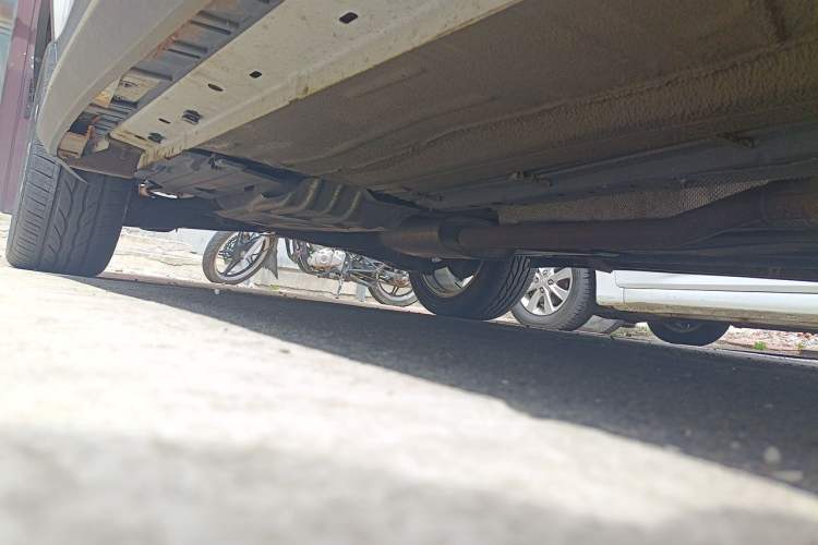 Used Ford Kuga 2013 1.6L GTDi Two-Wheel-Drive Trend Model Chassis Front Right