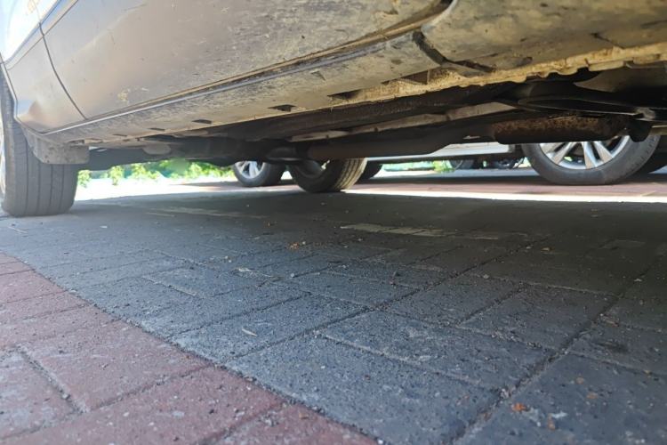 Used Ford Kuga 2013 1.6L GTDi Two-Wheel-Drive Trend Model Chassis Front Right