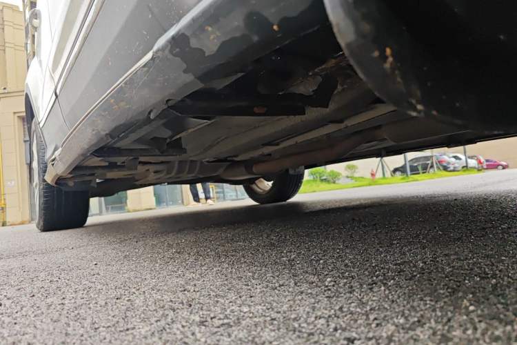 Used Ford Kuga 2013 1.6L GTDi Two-Wheel-Drive Trend Model Chassis Front Right