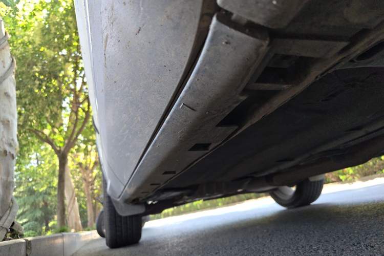 Used Ford Kuga 2013 1.6L GTDi 4x4 Elite Model Chassis Front Right