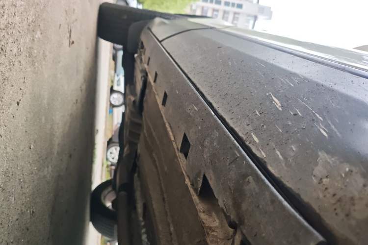 Used Ford Kuga 2013 1.6L GTDi Two-Wheel-Drive Trend Model Chassis Front Right