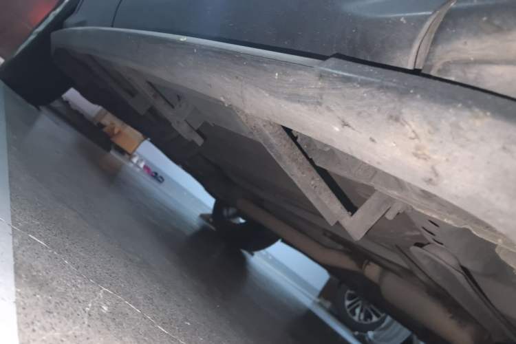 Used Ford Kuga 2013 1.6L GTDi Two-Wheel-Drive Trend Model Chassis Front Right