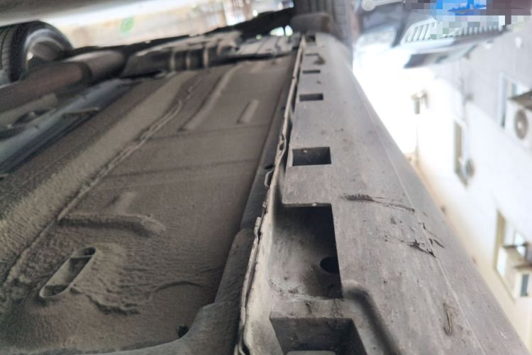 Used Ford Kuga 2013 2.0L GTDi Four-Wheel Drive Premium Model Chassis Front Right