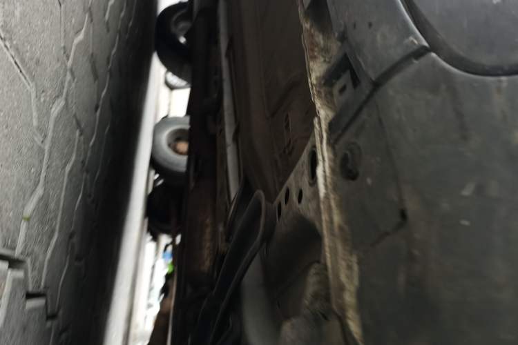 Used Ford Kuga 2013 2.0L GTDi Four-Wheel Drive Premium Model Chassis Front Right