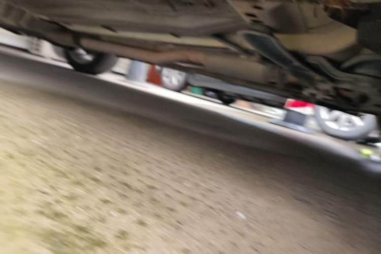 Used Ford Kuga 2013 1.6L GTDi Two-Wheel-Drive Trend Model Chassis Front Right