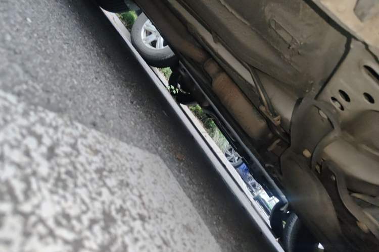 Used Ford Kuga 2013 1.6L GTDi Two-Wheel-Drive Comfort Model Chassis Front Right