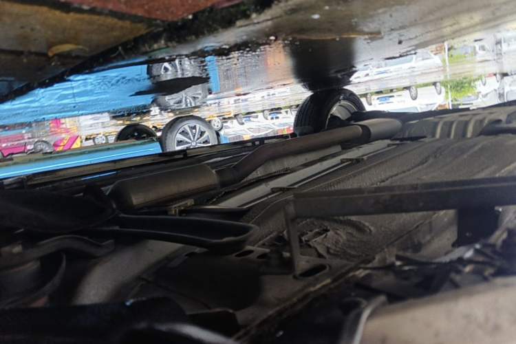 Used Ford Kuga 2013 1.6L GTDi Two-Wheel-Drive Comfort Model Chassis Front Right