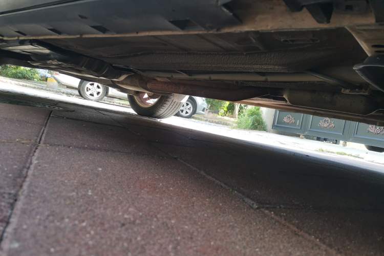 Used Ford Kuga 2013 1.6L GTDi Two-Wheel-Drive Trend Model Chassis Front Right